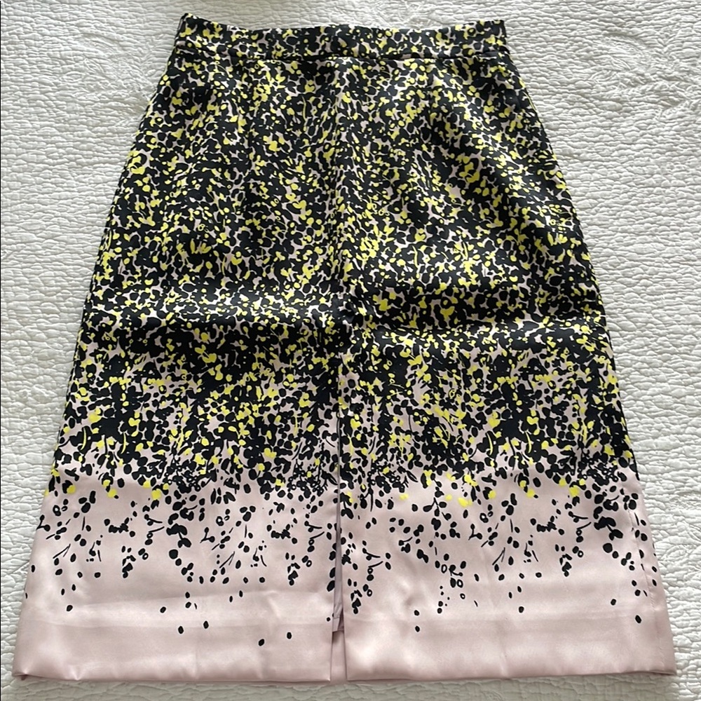 J Crew Pink Floral Pencil Skirt size 2
